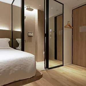Porcelain By Jl Hotel